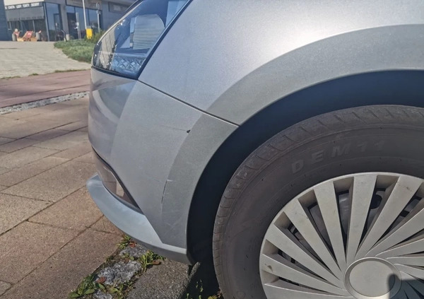 Skoda Fabia cena 27000 przebieg: 242800, rok produkcji 2019 z Katowice małe 154